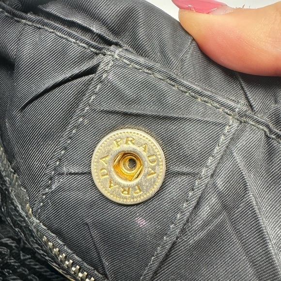 Prada Black Nylon Gaufre Quilted Tessuto Shoulder Bag - Picture 13 of 13